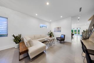 Coconut Grove Casita with Private plunge Pool, Gated - Miami - 5