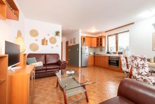 Cozy Mountain View Apartment with Balcony & Ski Access nearby - Serendipity - Bansko - 1