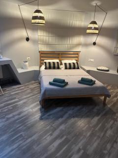 Marvellous 2 Bedrooms Attic in the Old Town - Bucarest - 3