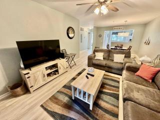 Pet Friendly Beach Villa 2 Bed 2 Bath #7105 TreeTops - Hilton Head Island - 9