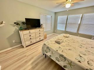 Pet Friendly Beach Villa 2 Bed 2 Bath #7105 TreeTops - Hilton Head Island - 6