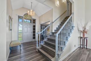 Adelines Lake View Elegant Home in Gated Community Sleeps 15 - Russellville - 4