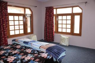 Khadim Villa & Travel Planners - Srinagar - 0