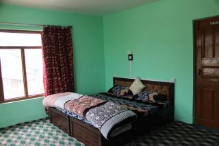 Khadim Villa & Travel Planners - Srinagar - 6