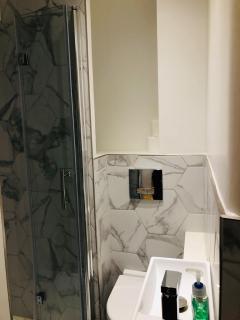 Large Group Friendly South Belgravia 4BR Apt - London - 6