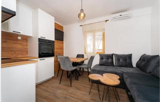 Lovely Apartment In Gornji Karin - Gornji Karin - 9