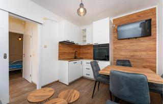 Lovely Apartment In Gornji Karin - Gornji Karin - 7