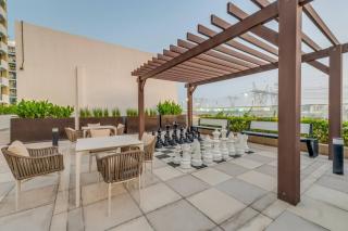 Fully Equipped Studio with Views - 8