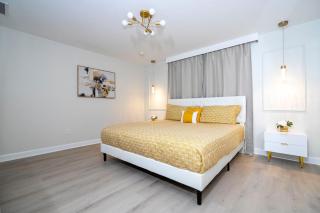 4812 BR - Enchanted Lakeside Escape Luxurious Family Retreat - 1