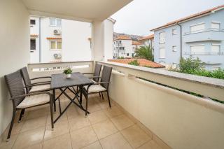 Apartments Tudor with Balcony - 2