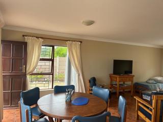 Dwarswegstrand Self-Catering - 7