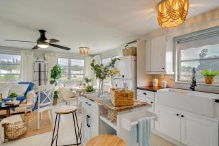Dock and Lanai Waterfront Punta Gorda Cottage - Punta Gorda - 1