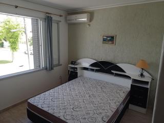 Apartamento cem metros da praia - Matinhos - 5