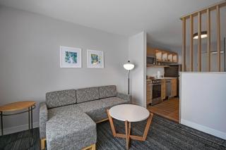 TownePlace Suites by Marriott Fall River Westport - 4
