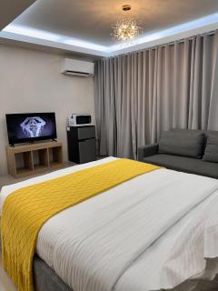 Guestroom 2 -3rd flr Barretto, Olongapo near beach - Olongapo - 8