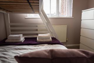 Peaceful Home by Station sleeps 5 - Portsmouth - 2