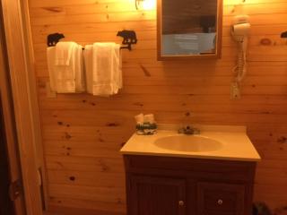 Blueberry Hill Motel - Long Lake - 2