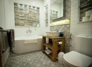 Seafront apartment with Off Road Parking - 2