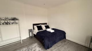 Brick Lane Modern 2 Bedroom Appartment - London - 6