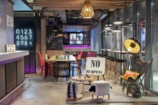 Moxy Bucharest Old Town - Bucharest - 5
