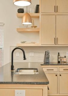 Urban Plaza Luxe 1-Family- Steps away from Plaza District - Oklahoma City - 8