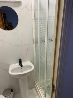 4 Bed Room Sharing House - Phibblestown - 2