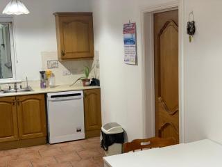 4 Bed Room Sharing House - Phibblestown - 5