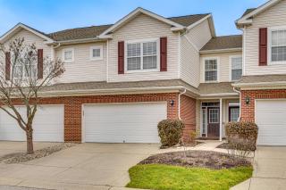 Close to Main Street Townhome in Zionsville - Zionsville - 8