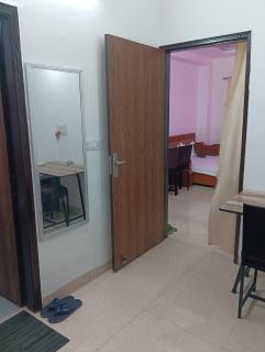 Our AC Home 100m away from medanta hospital - Gurgaon - 7