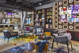Moxy Lausanne City - Lausanne - 0