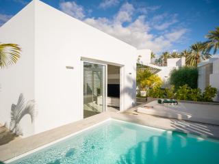 Porto Mare 42 with heated pool on the Front Line by Tenpropertiesgc - Pasito Blanco - 9