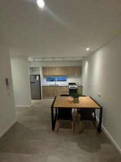 NUEVO Departamento de 3 ambientes 2 habitaciones-cocina-living comedor-baño-balcon - Mar del Plata - 8