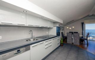 Beautiful Villa Elizabeta with spa in Makarska - Makarska - 3