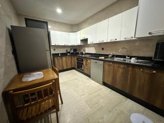 Familyhouse - 1