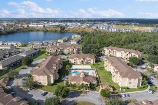 2 BR Condo APT Heated Pool HotTub King Bed 414TR - Davenport - 4