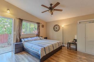 Narvaez Master bedroom private entry and bathroom - Campbell - 0