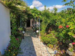 Maria's House, With Garden - Kalamaki - 0