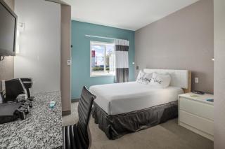 Home Inn Medicine Hat - Medicine Hat - 9