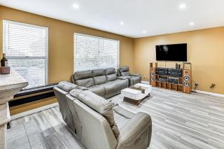13 Mi to Dtwn Riverside SoCal Family Home! - 1