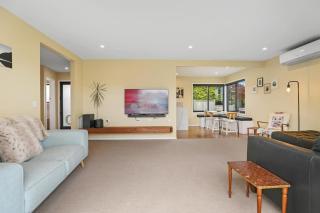 Sundrenched 70's - 1