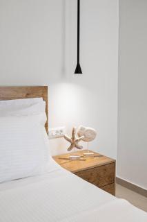 Renia Suite, Near The Sea - Kalamaki - 6