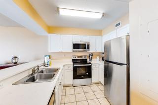 Pelican Isle 409 - 5