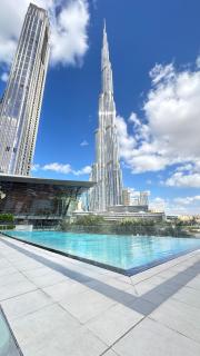 Modern 1-Bedroom Apartment in Downtown Dubai near Dubai Mall & Burj Khalifa - 0
