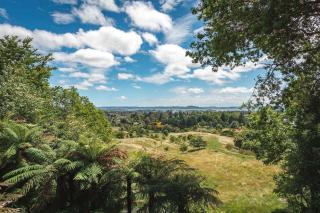 Haven on the Hill - Panoramic Views of Rotorua - 6