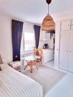 Cozy and bright studio apartment in the center - 4