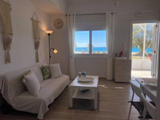 Zen Seaside Apartment - Kalamaki - 2