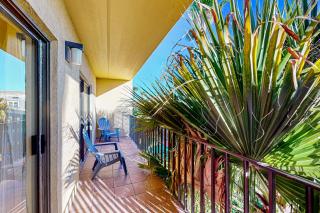 Ventura Condominiums 307 - 9