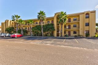 Ventura Condominiums 307 - 6