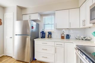 Ocean Breeze Getaway - 3