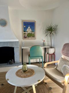 Studio avec terrasse charmante à -10mn du métro 4 - 8